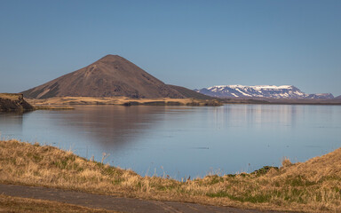 The Skutustadagigar Craters are found in the Lake Mývatn area, which is very volcanic, being near to the Krafla volcano system. The nature of the lake itself and the volcanism of the region both led t