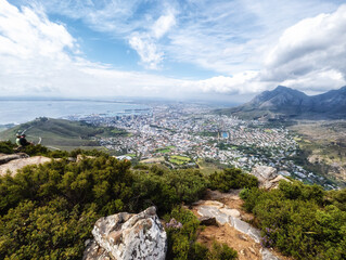 Fototapeta na wymiar Aerial view of Cape Town from Lions Head.