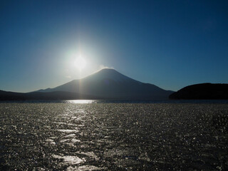 Fototapeta premium 富士山と流氷