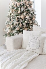 Christmas decoration in the house - 669128730