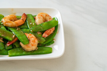 Stir-Fried Green Peas with Shrimp
