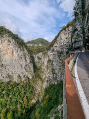 road to the mountain