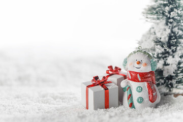 Snowman and gift