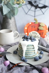 ハッピーハロウィン 青いパンケーキでティータイム