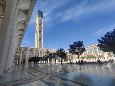 Fototapeta Djamaa el Djazaïr also known as the Great Mosque of Algiers It houses the world's tallest minaret and is the third-largest mosque in the world , Algiers, Cityscape for The Capital Of Algeria