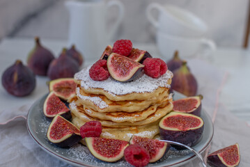 Pancakes with raspberries, figs, yogurt,