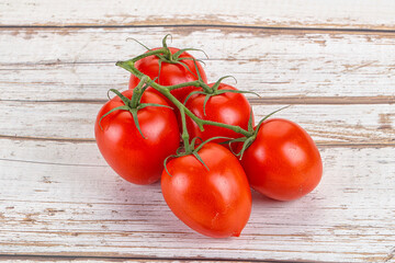 Raw red Flamenco tomato branch