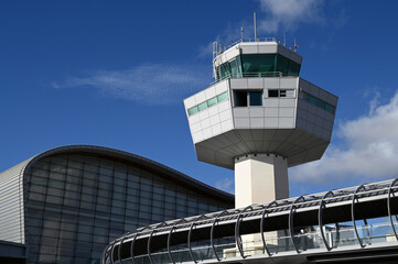 Tour de contrôle de l'aéroport de Dubrovnik en Croatie