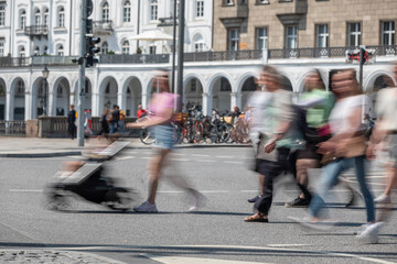 blurred_pedestrians