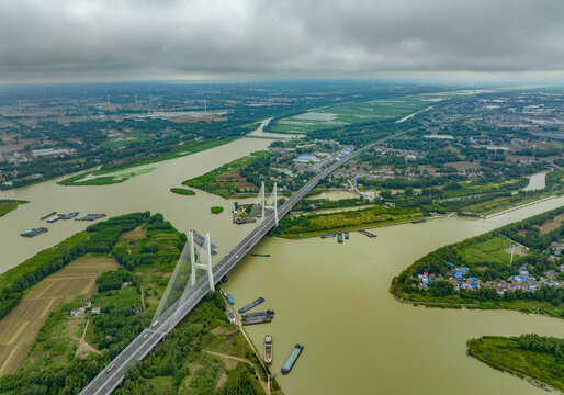 The beijing-hangzhou grand canal in jiangsu province huaian section of cross-strait scenery