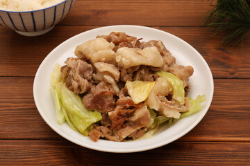 牛ホルモンキャベツ炒め