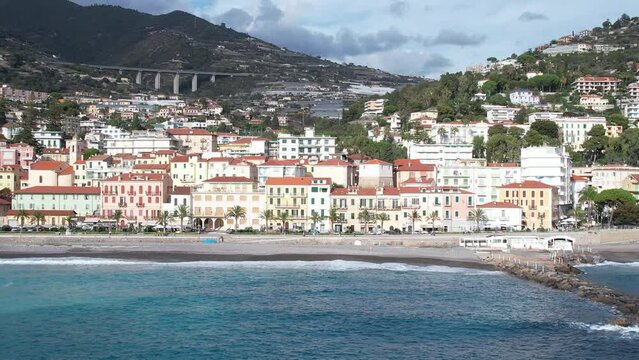 balade panorama &agrave; Ospedaletti - Riviera Italienne