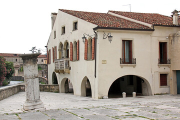 la "Casa di Salomone" nel borgo Serravalle di Vittorio Veneto (Treviso)