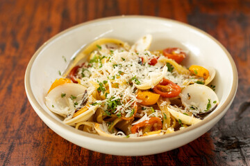 Pasta con almejas y queso 