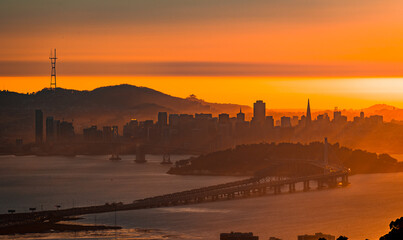 San Francisco Skyline Outline / Silhouette at Sunset 