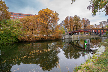 Fototapeta premium Hiroshimasteg Bridge view in Berlin