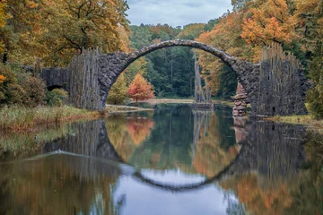 Papier Peint photo autocollant Le Rakotzbrücke The Devil's Bridge view in Kromlau Park of Germany