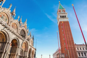 Selbstklebende Fototapeten San Marco square, Venice © adisa