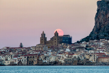 Cefal&ugrave;