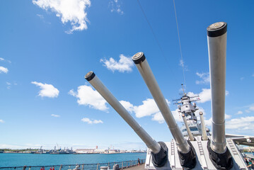pearl harbor battleship scenes in oahu hawaii - obrazy, fototapety, plakaty