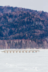 冬のタウシュベツ川橋梁
