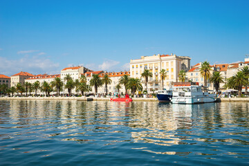 Fototapeta premium Riva promenade and skyline of Diocletian palace in Split. Croatia