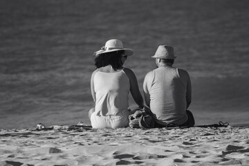 Casal na praia 