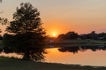 Fototapeta na wymiar Sunset Pond