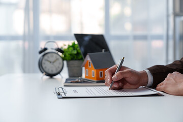 Signing home sales and insurance contracts with real estate agents, signing contracts to know the...