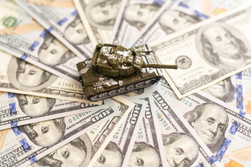 Tank and Russian money, crisis and war