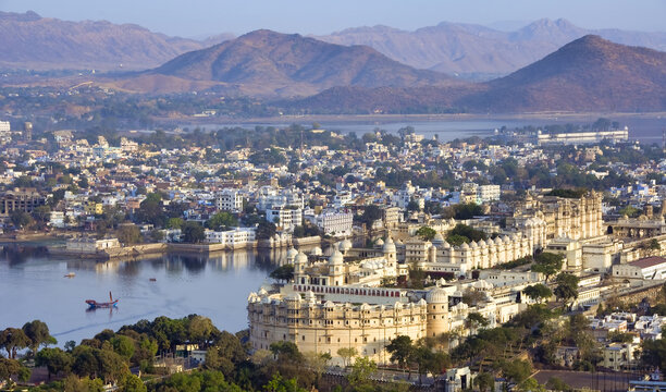 Udaipur City Palace and lake Pichola, Rajasthan, India.