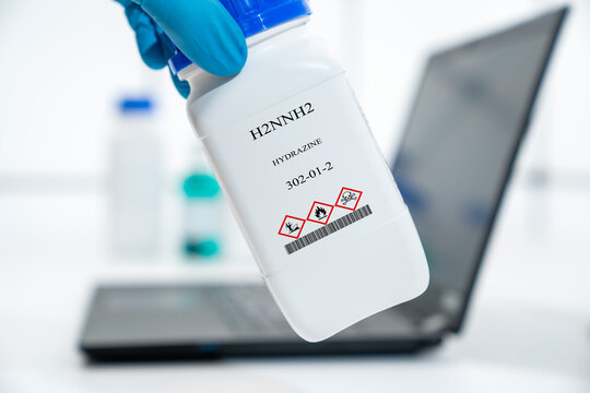 H2NNH2 hydrazine CAS 302-01-2 chemical substance in white plastic laboratory packaging