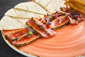 Exquisite Tataki Dish with Delicate Presentation