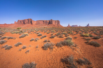 hiking the wildcat trail in monument valley, arizona, usa