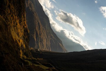 Obraz premium Stunning landscape featuring a road near mountains in Juta, Georgia