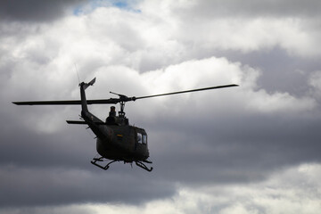 Fototapeta na wymiar 離陸するヘリコプター