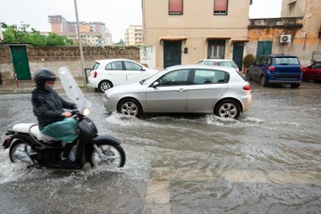Foto op Plexiglas Street Floods in the City © Adwo
