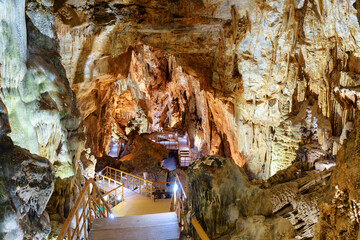 Amazing underground passageway inside Tien Son Cave, Vietnam