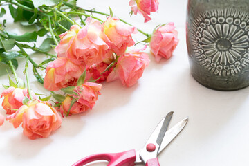 花のある暮らし,北欧ビンテージの花器,バラ