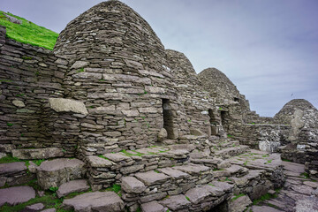 clochans, stone cells. monastery at the top, Skellig Michael island, Mainistir Fhionáin (St. Fionan’s Monastery), county Kerry, Ireland, United Kingdom