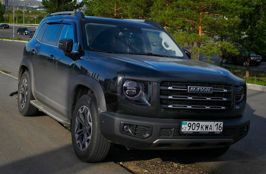 kazakhstan, Ust-Kamenogorsk, october 7, 2023: Chinese vehicle Haval Dargo in the city street
