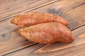 Sweet raw batat for cooking