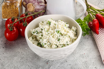 Curd cheese with green herbs