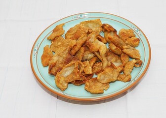 鶏皮せんべい
