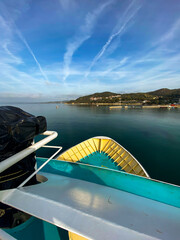 łódka statek morze egejskie grecja woda piękna plaża góra athos