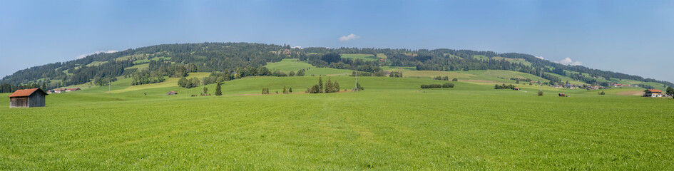 Fototapeta na wymiar green countryside around Rettenberg village, Germany