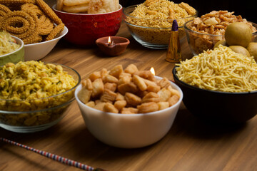 Diwali snacks Diwali faral Festival food items Festival snacks from Maharashtra