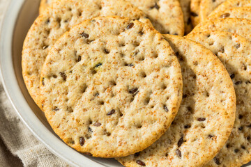 Homemade Whole Wheat Round Crackers