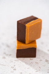 Caramel fudge