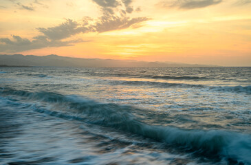 Fototapeta premium sunset and waves on the Mediterranean sea on the island of Cyprus 4